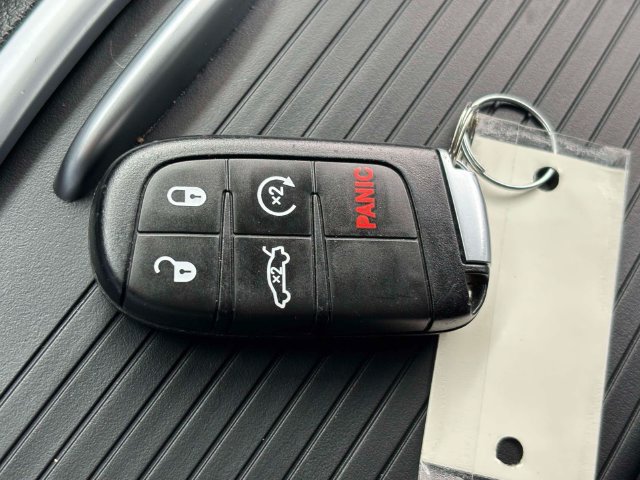 Used 2023 Dodge Charger SXT AWD/4WD image 27