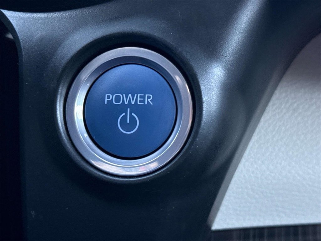 Certified 2023 Toyota Sienna Platinum image 19