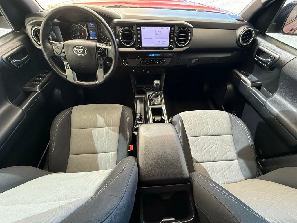 Used 2021 Toyota Tacoma TRD Sport w/ Technology Package image 25