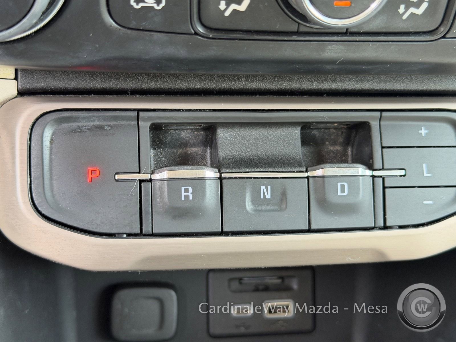 Used 2023 GMC Acadia Denali image 28