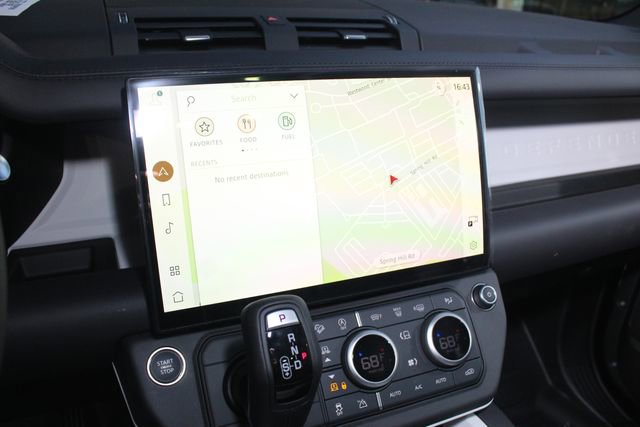 New 2026 Land Rover Defender 130 X-Dynamic SE image 15