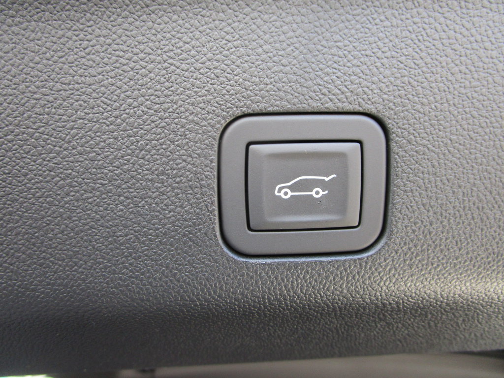New 2027 Chevrolet Tahoe RST w/ Comfort Package RWD image 17
