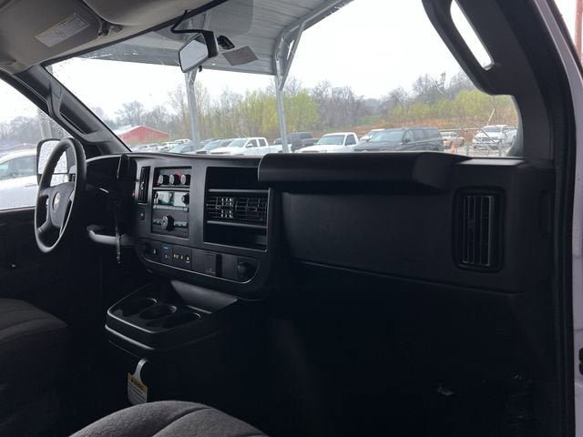 New 2026 Chevrolet Express 3500 LS RWD image 27