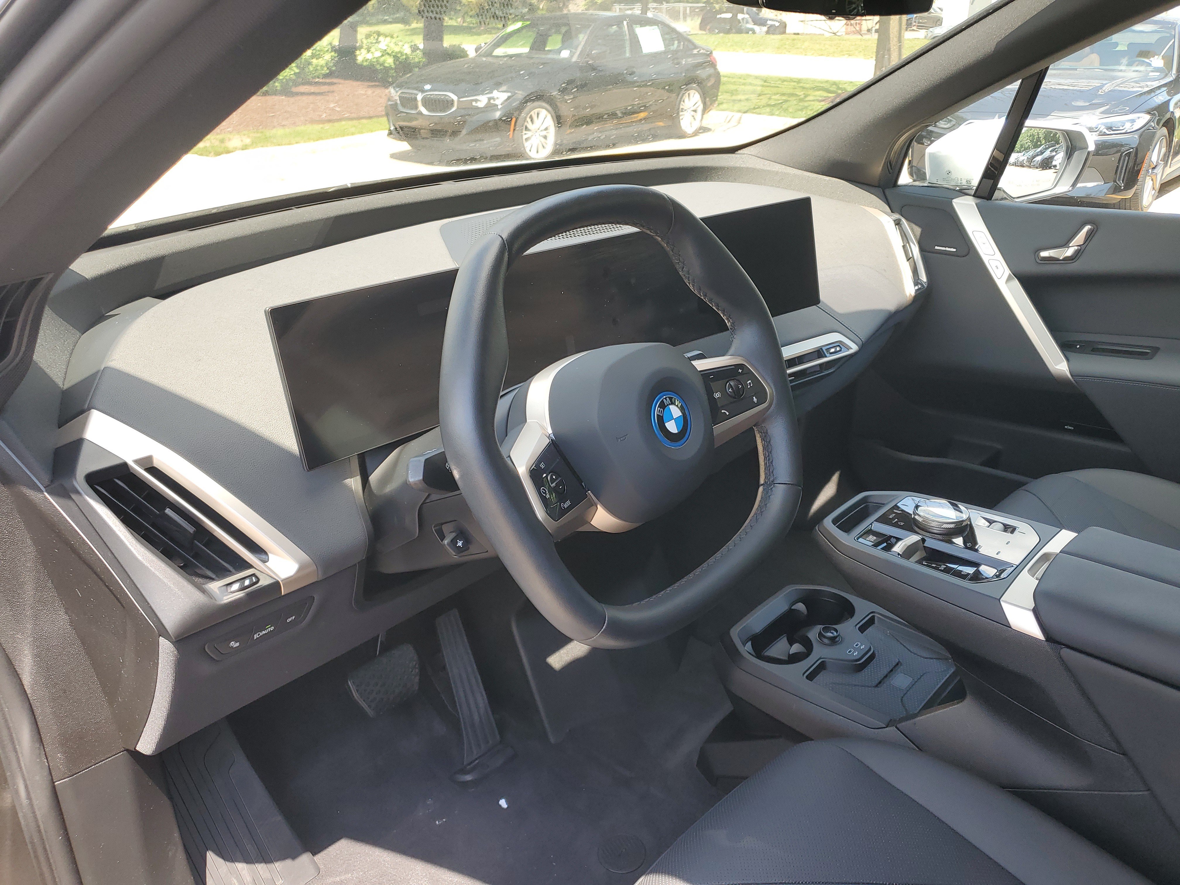 Certified 2024 BMW iX xDrive50 w/ Sport Package AWD/4WD image 11