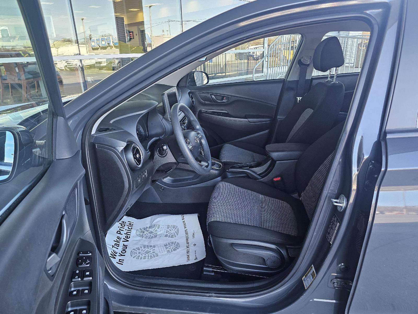 Used 2023 Hyundai Kona SE FWD image 19