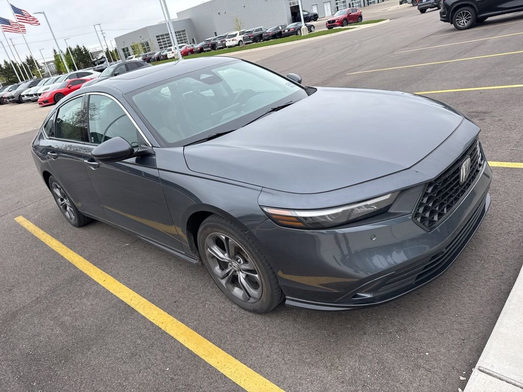 Used 2024 Honda Accord EX-L image 3