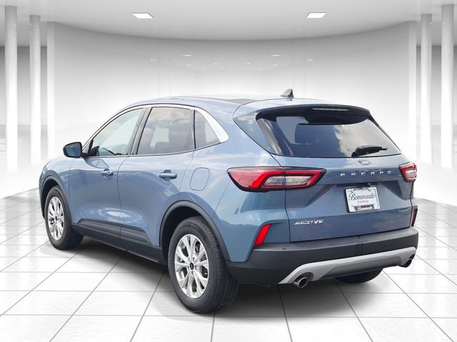 Used 2023 Ford Escape Active FWD image 3