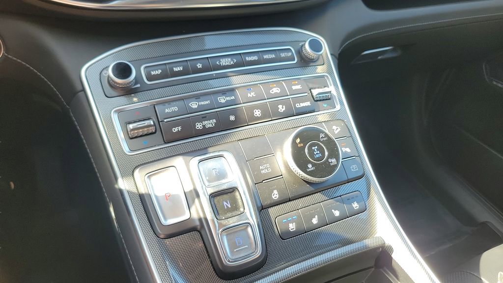 Used 2023 Hyundai Santa Fe Limited image 27