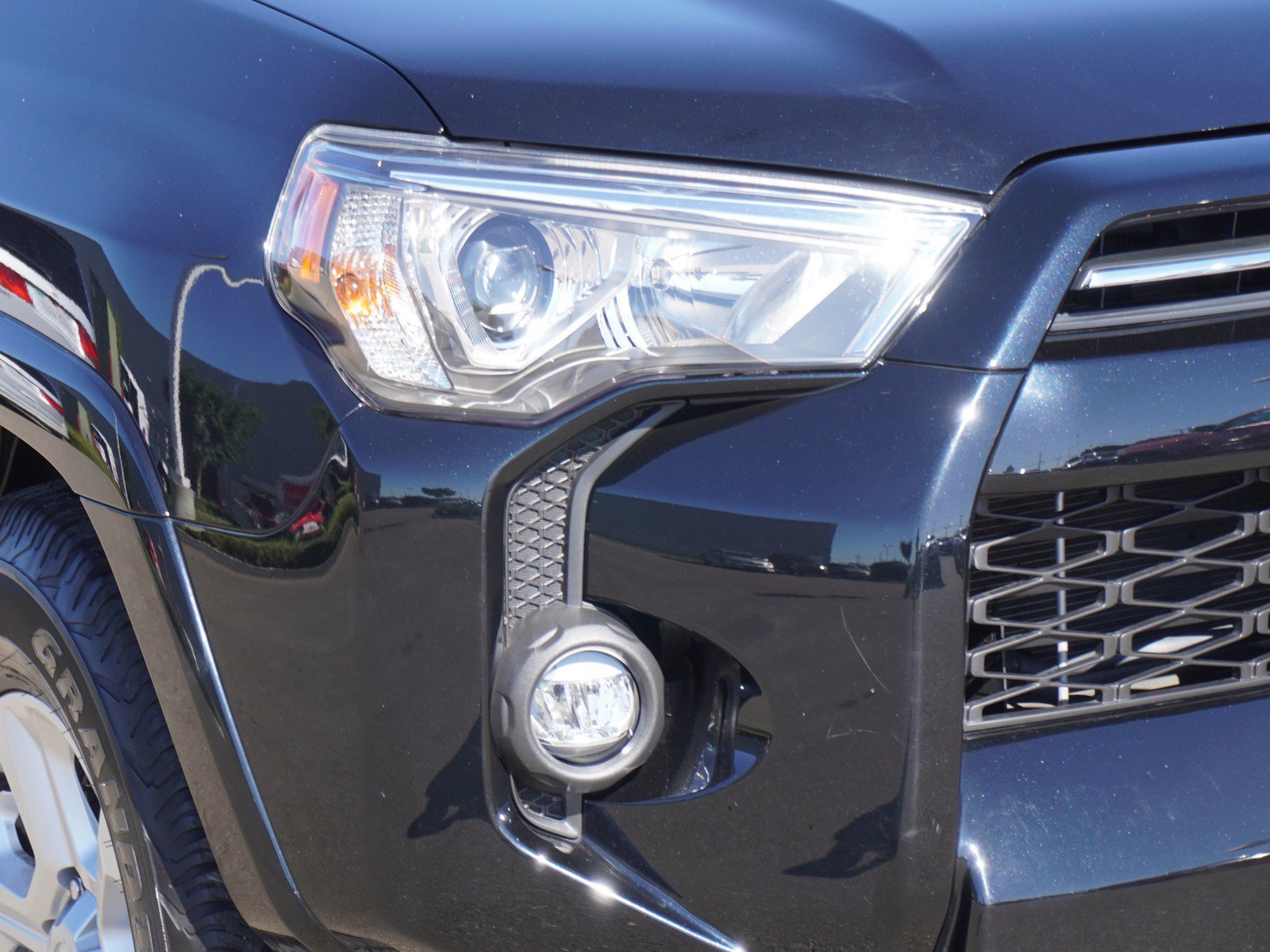 Used 2023 Toyota 4Runner SR5 RWD image 3