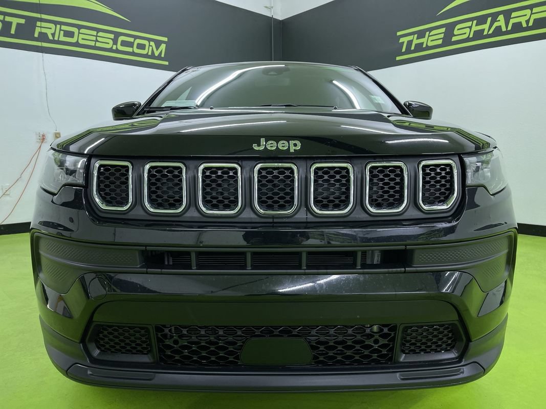 Used 2024 Jeep Compass Sport AWD/4WD image 3