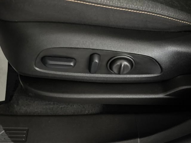 Used 2024 Chevrolet Equinox LT FWD image 16