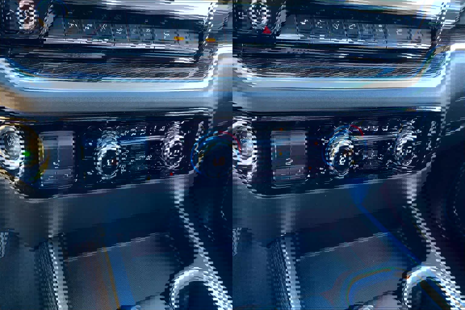 Used 2022 GMC Sierra 1500 Elevation w/ Elevation Premium Package image 32