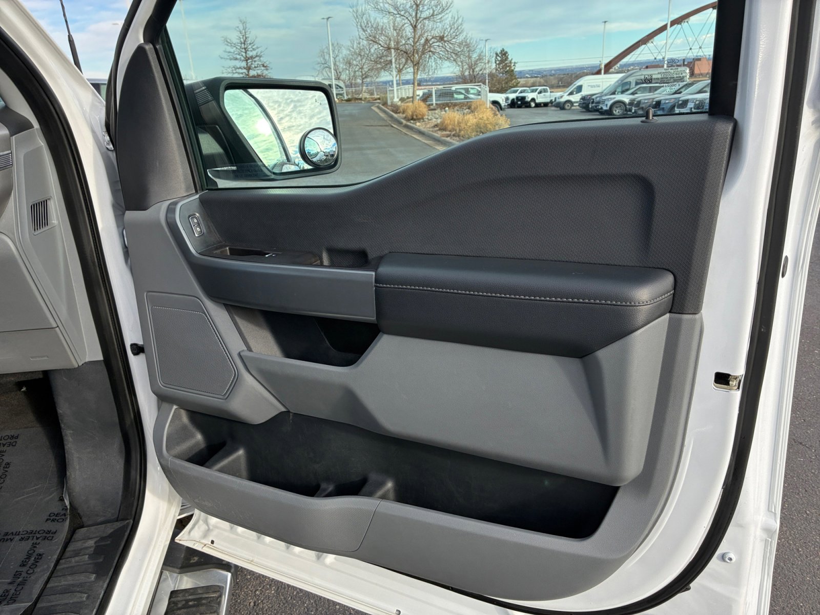 Used 2022 Ford F150 XLT w/ XTR Package image 16