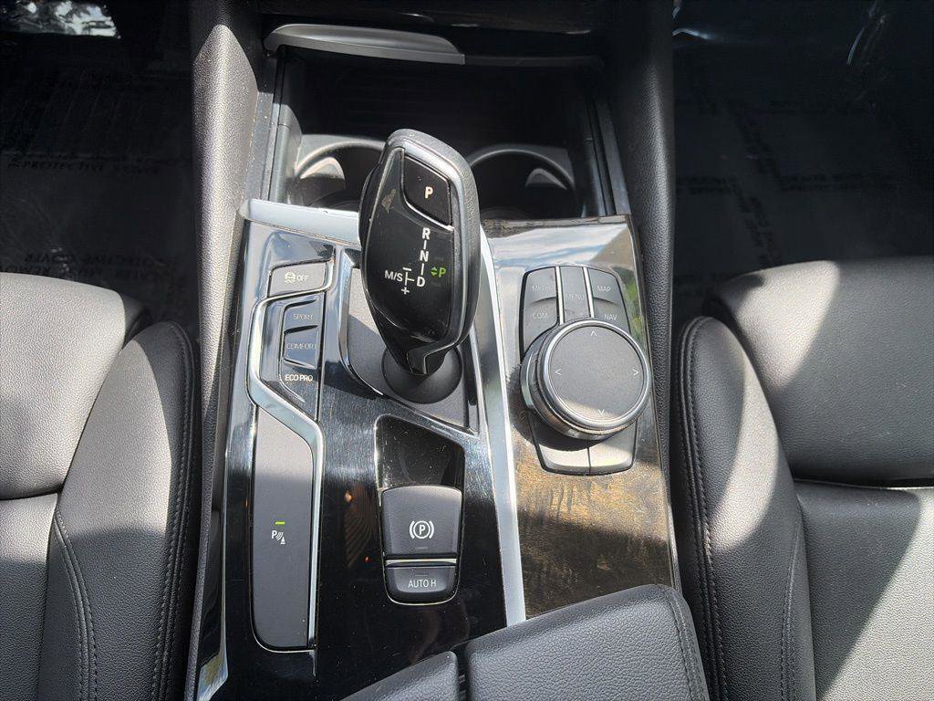 Used 2019 BMW 530i w/ Convenience Package RWD image 15