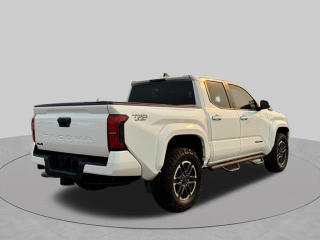 Used 2024 Toyota Tacoma TRD Sport AWD/4WD image 7
