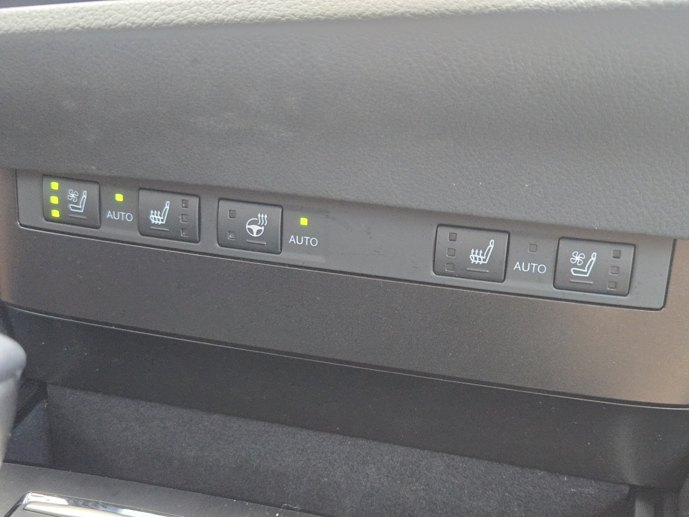 Certified 2025 Lexus ES 350 w/ Premium Package FWD image 15