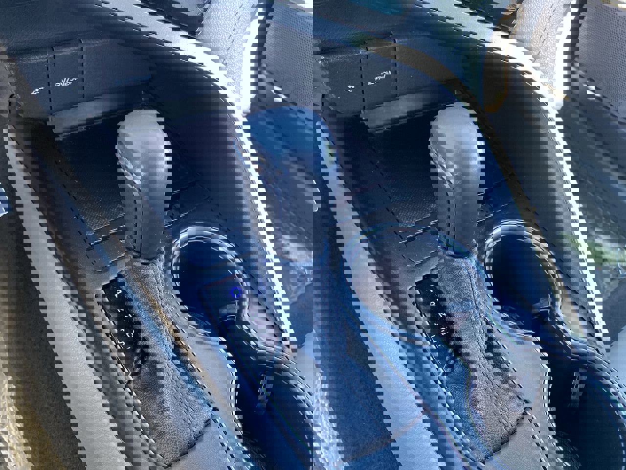 Used 2021 Toyota Camry SE w/ Carpet Mat Package (TMS) image 16