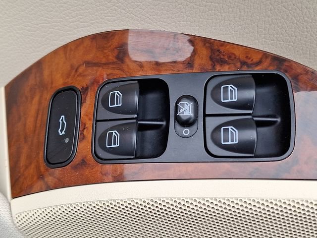 Used 2007 Mercedes-Benz CLK 350 Cabriolet image 25