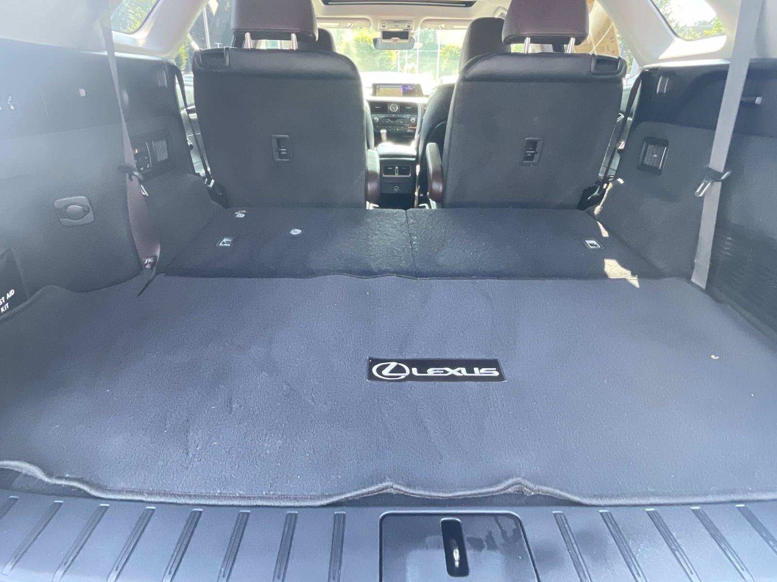 Used 2019 Lexus RX 350L FWD image 8
