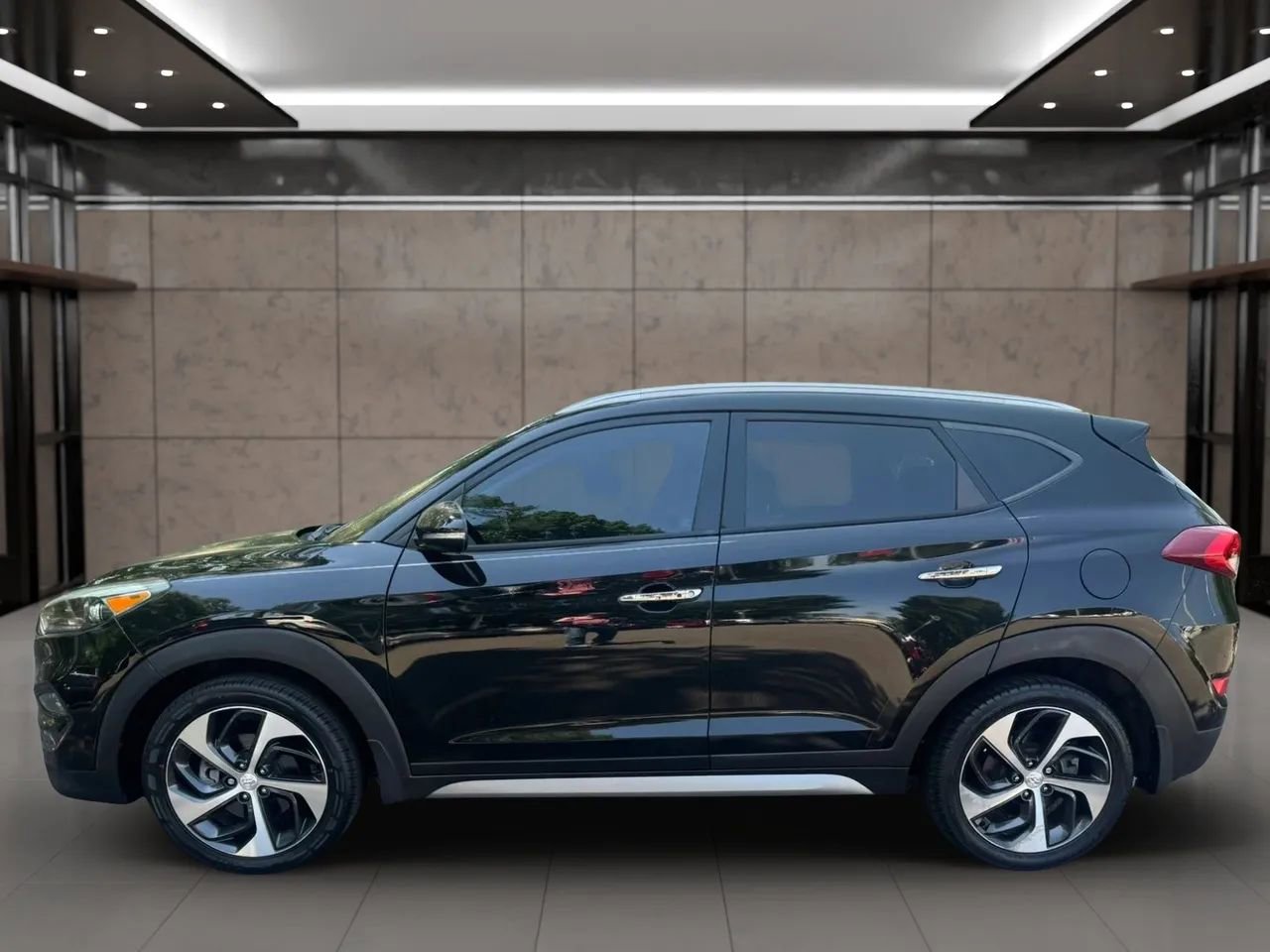 Used 2017 Hyundai Tucson Limited FWD image 3