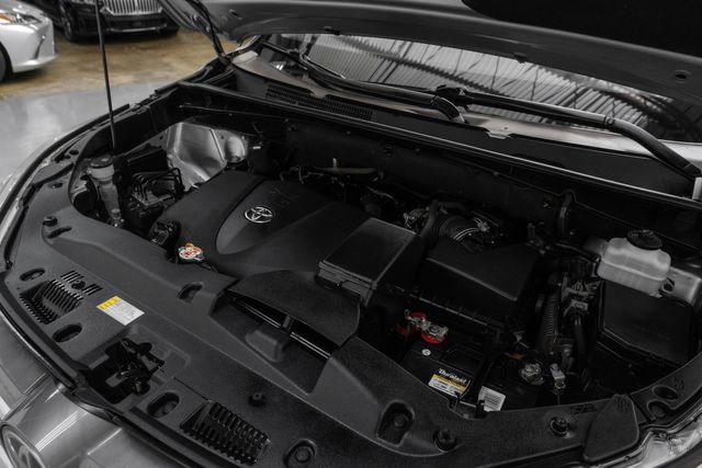 Used 2019 Toyota Highlander XLE image 34