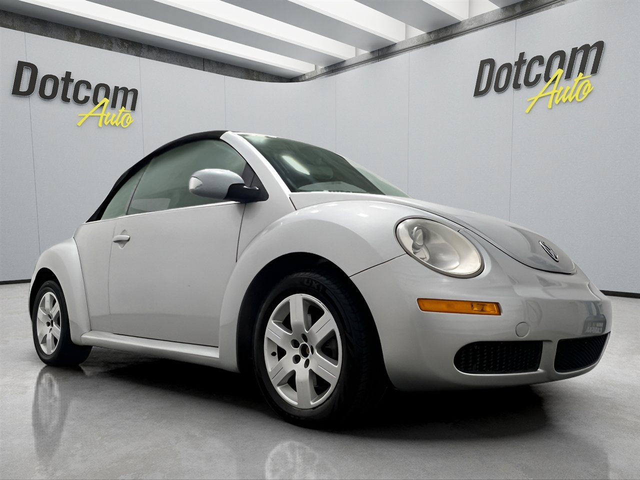 Used 2007 Volkswagen Beetle Convertible w/ Package 1 image 16