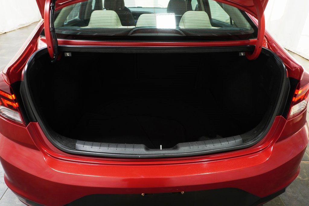 Used 2020 Hyundai Elantra SE image 5