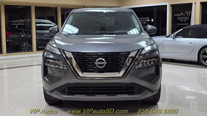 Used 2023 Nissan Rogue SV FWD image 8