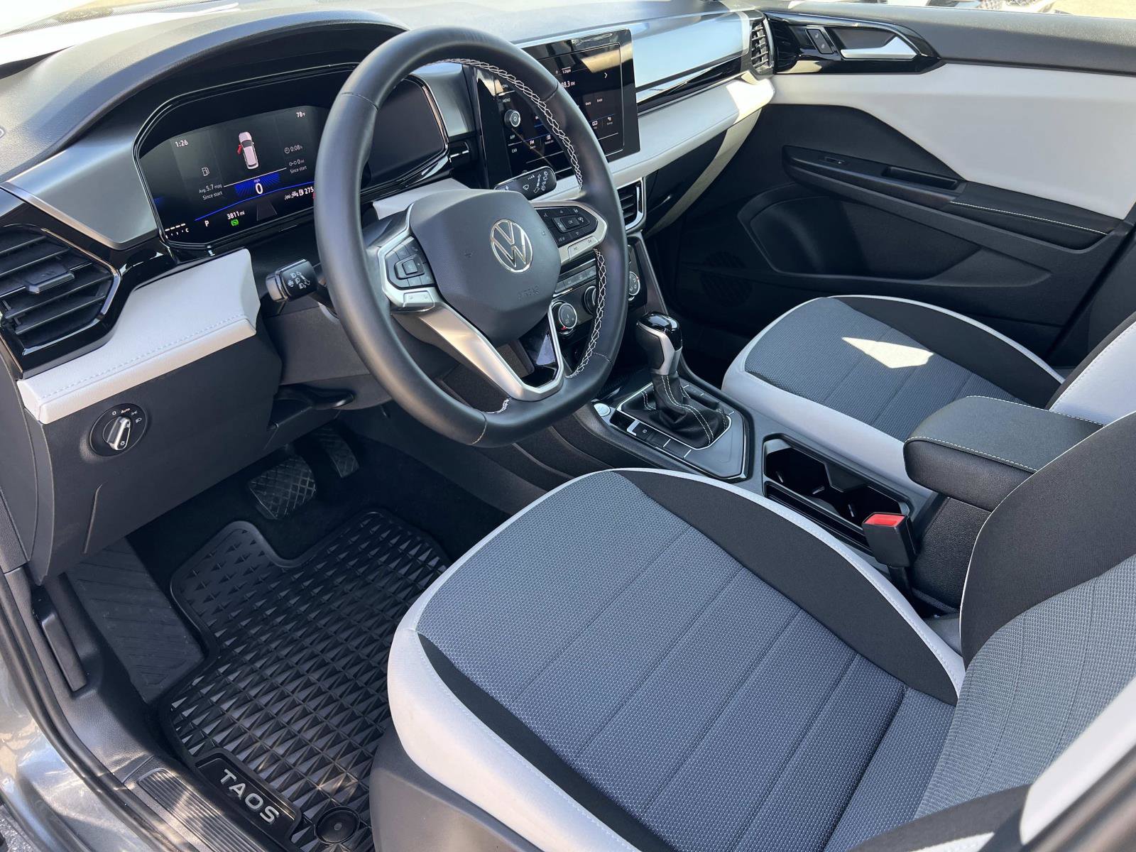 Used 2025 Volkswagen Taos S image 5