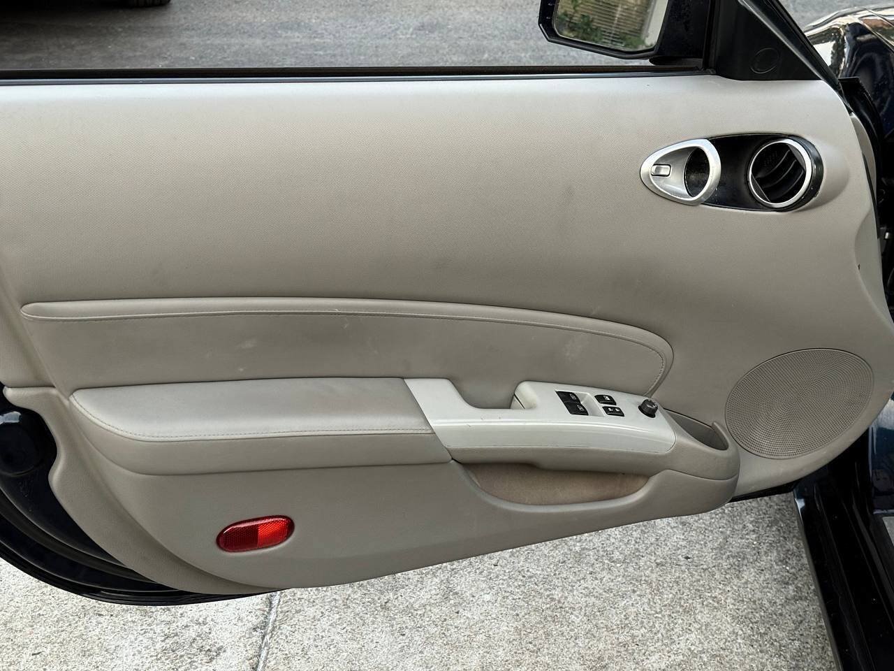 Used 2007 Nissan 350Z Touring RWD image 16