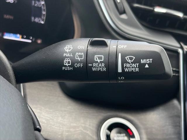 Certified 2025 Jeep Grand Cherokee Limited w/ Luxury Tech Group II AWD/4WD image 55