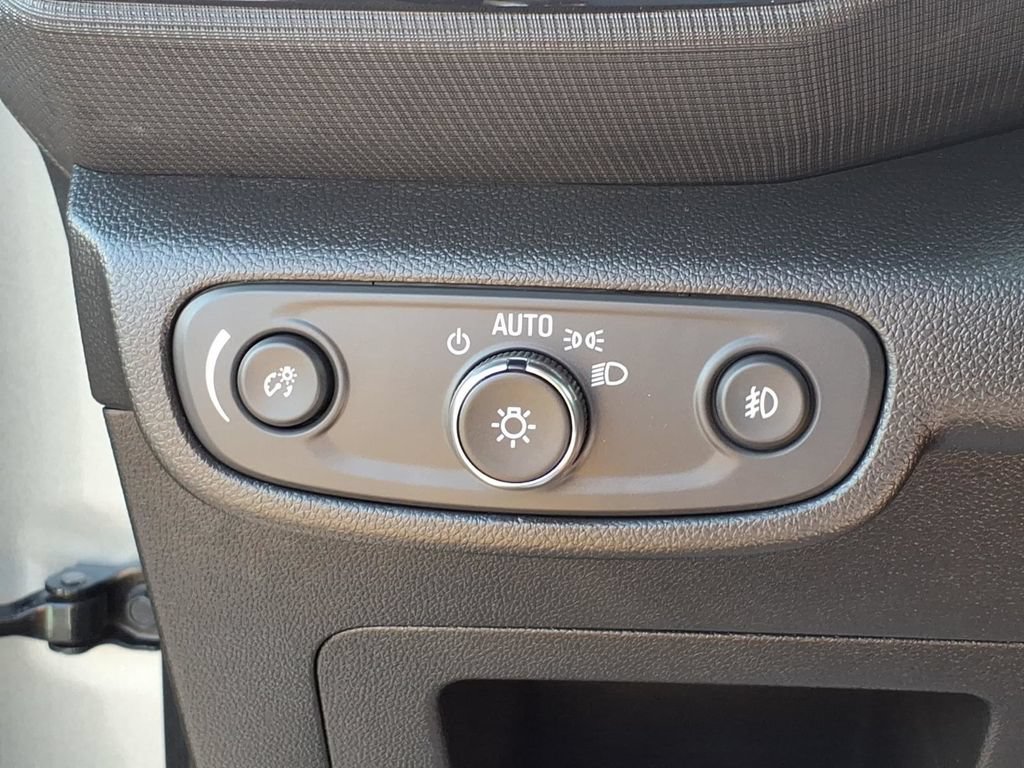 Used 2023 Chevrolet TrailBlazer LT FWD image 16