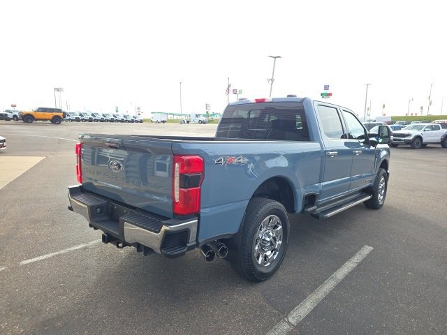 Used 2023 Ford F350 Lariat w/ Tow Technology Package image 5