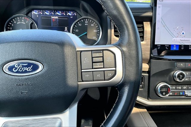 Used 2024 Ford Expedition Limited AWD/4WD image 12