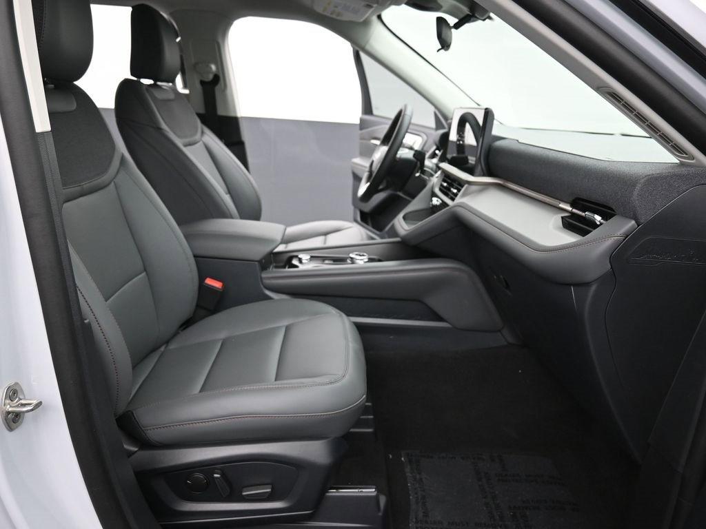 New 2026 Ford Explorer Active w/ Active Comfort Package image 16