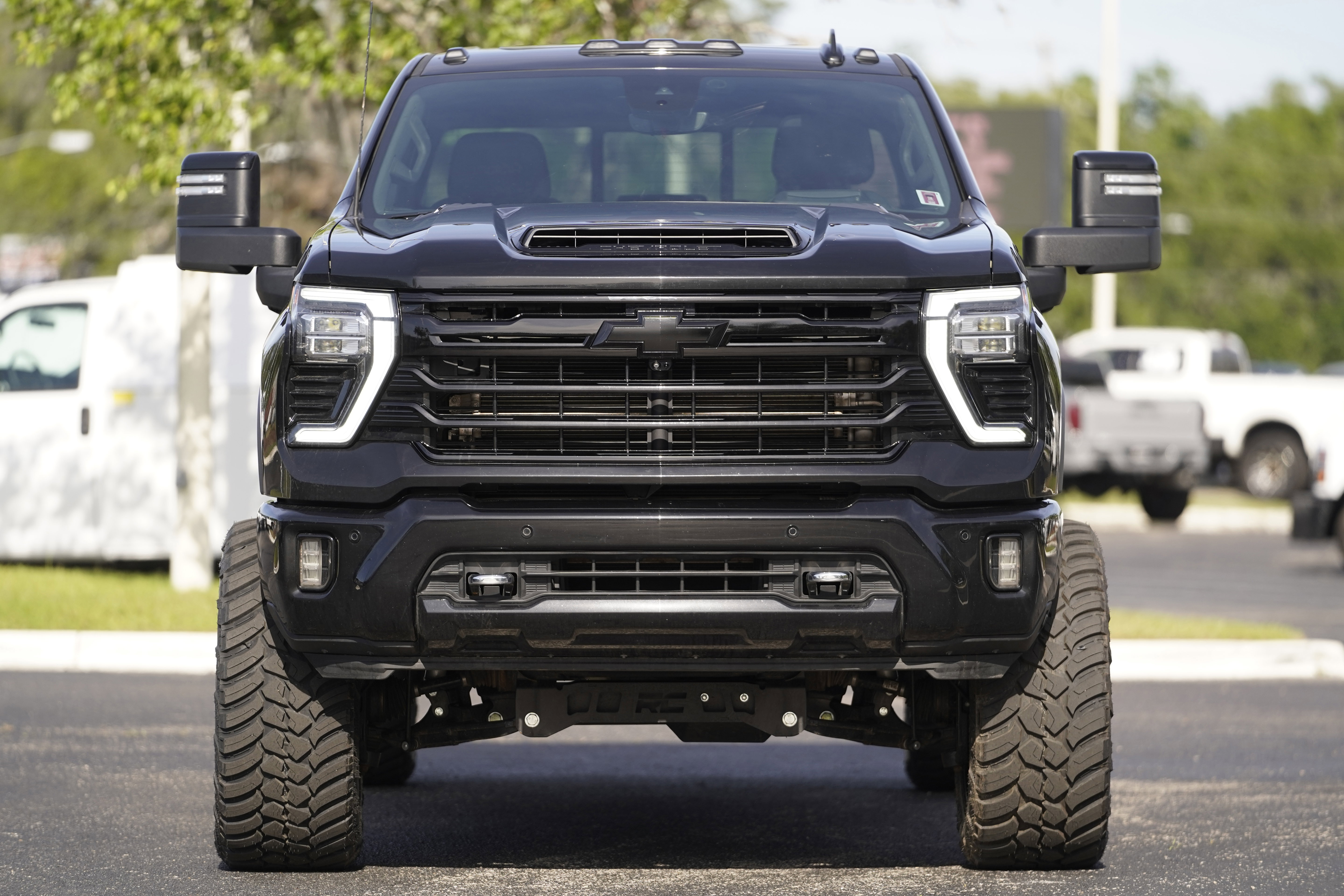 Used 2024 Chevrolet Silverado 2500 High Country w/ Midnight Edition AWD/4WD image 36