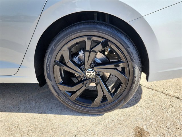 New 2026 Volkswagen Jetta SE image 25