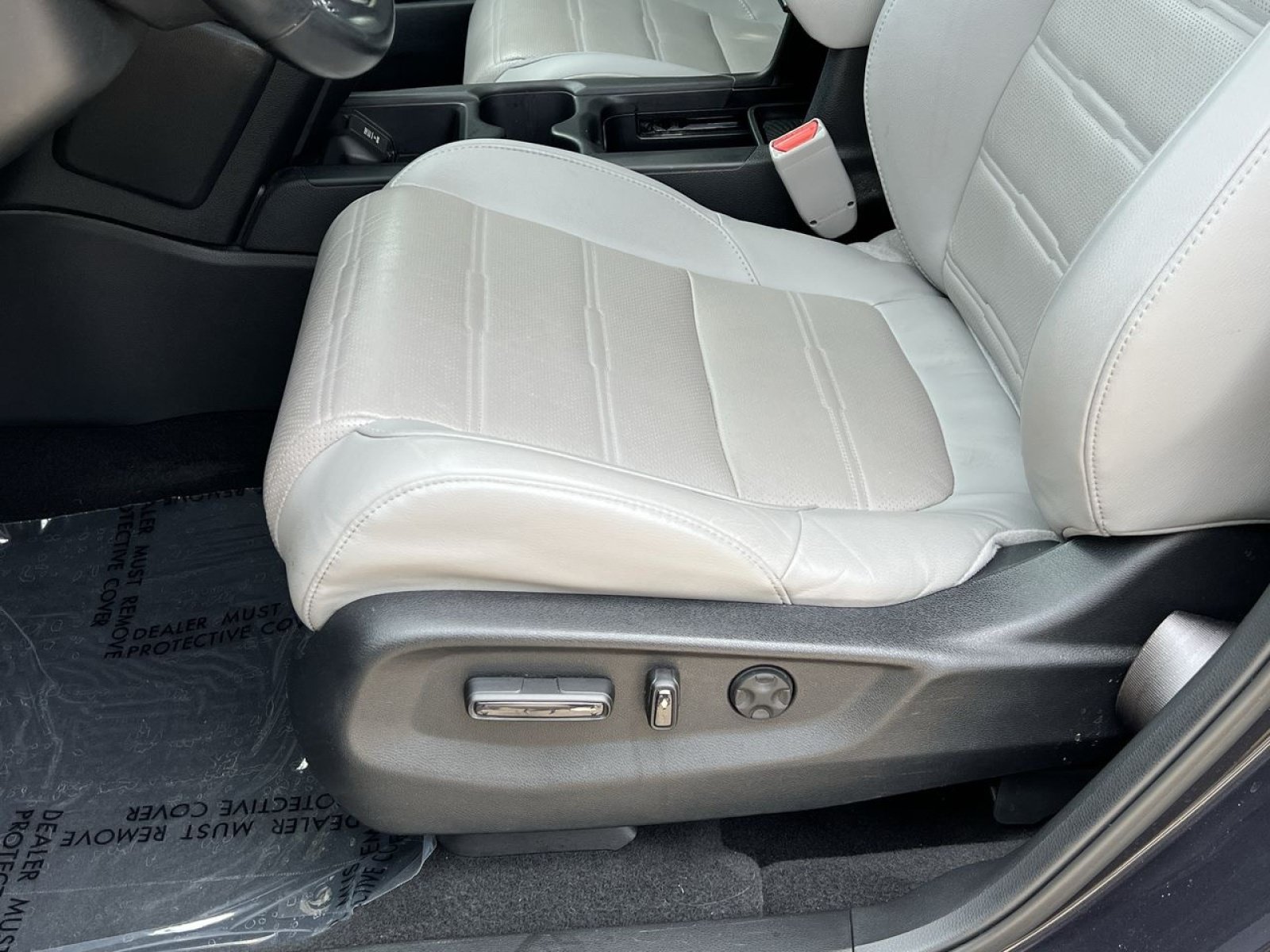 Used 2018 Honda CR-V Touring image 15