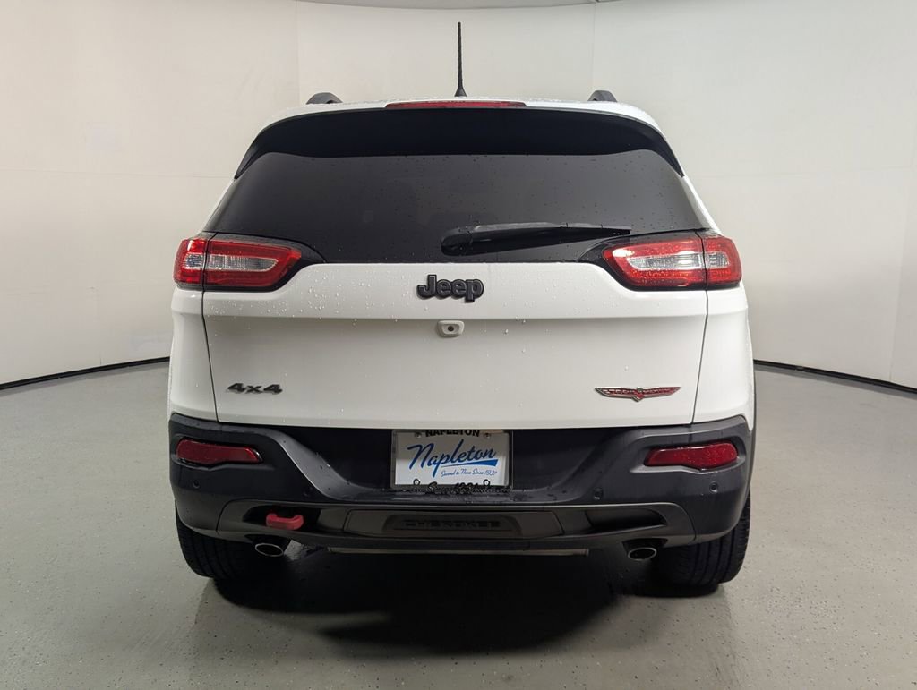 Used 2018 Jeep Cherokee Trailhawk AWD/4WD image 7