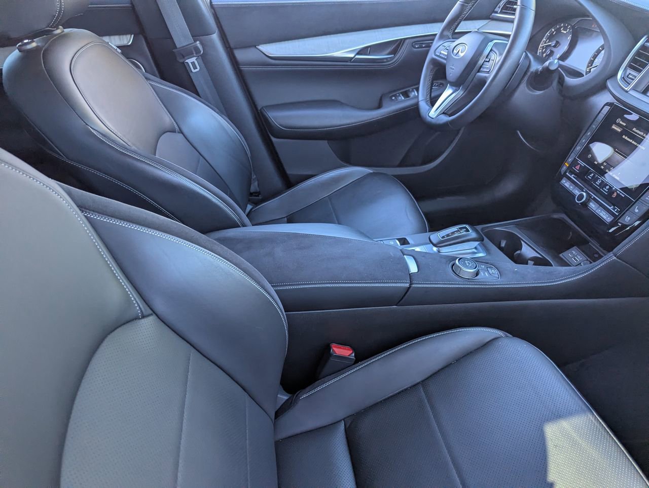 Certified 2023 INFINITI QX50 Sensory AWD/4WD image 12