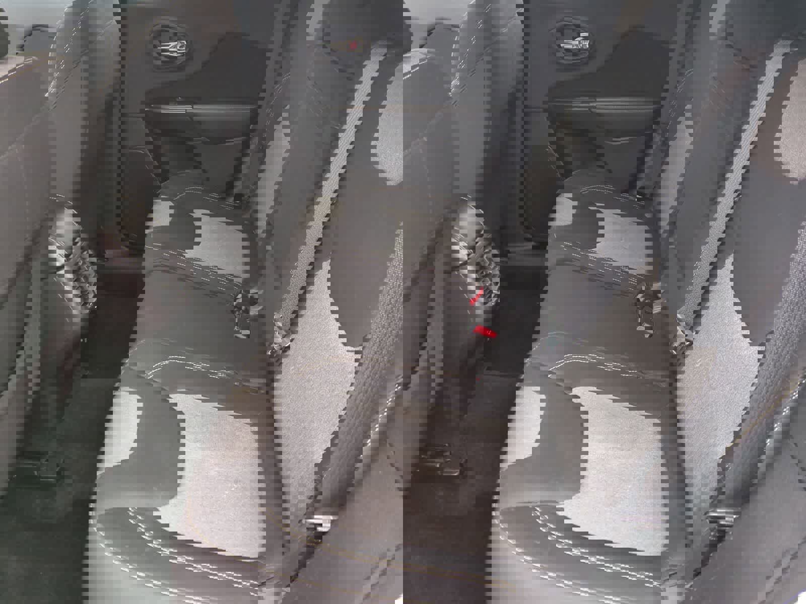 Used 2014 Jeep Cherokee Latitude image 20