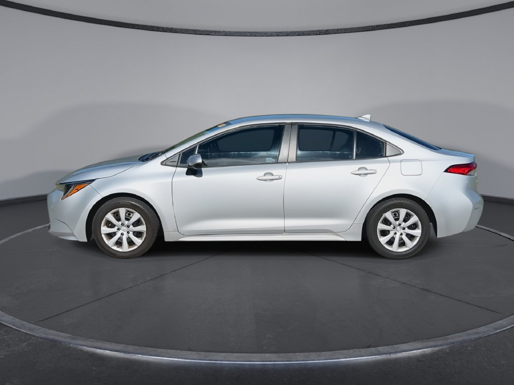 Used 2024 Toyota Corolla LE FWD image 5