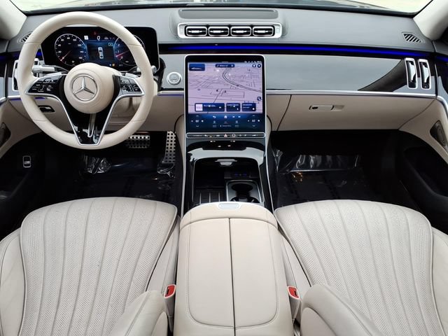 Used 2023 Mercedes-Benz S 500 4MATIC image 4