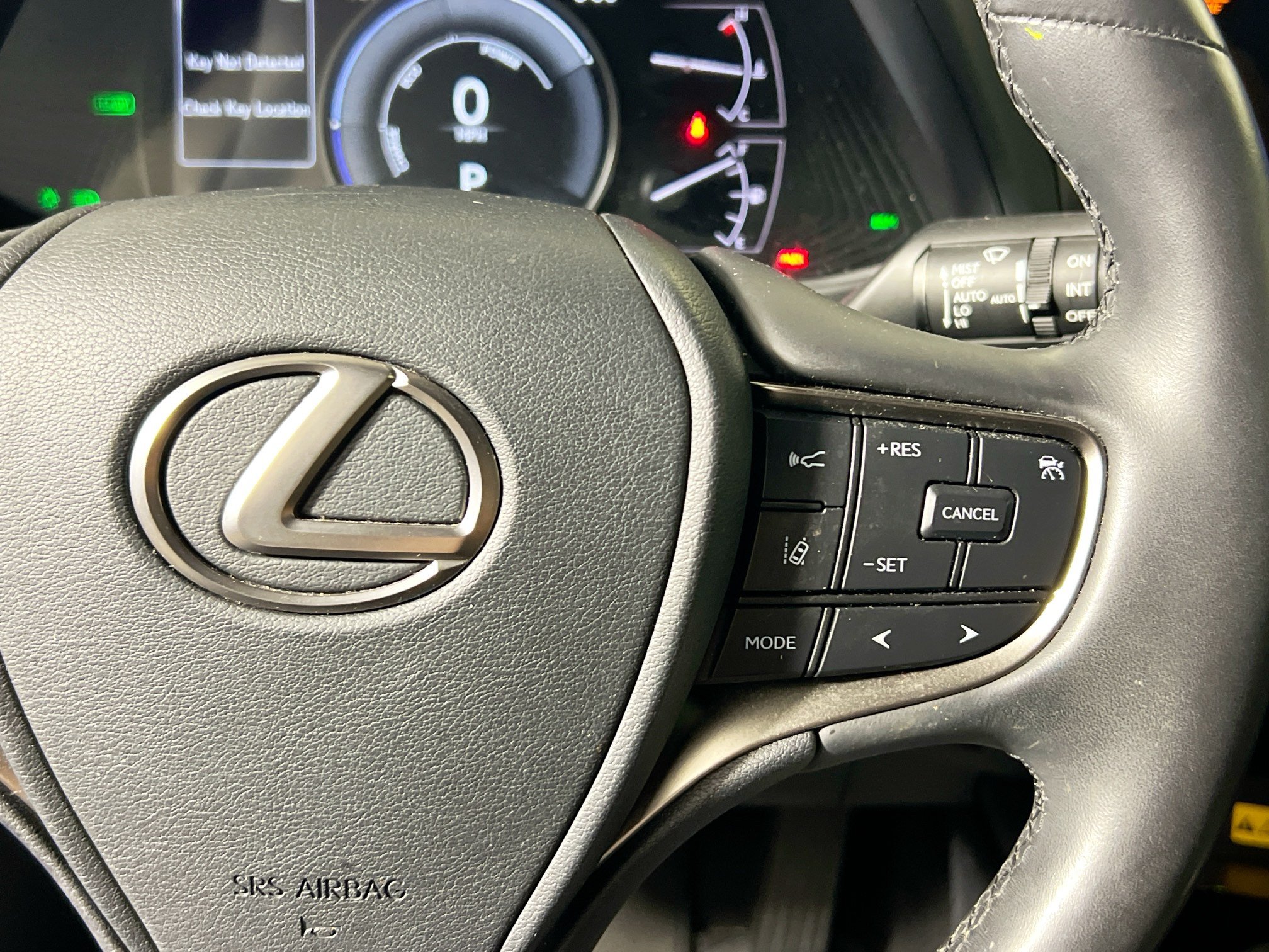 Used 2023 Lexus UX 250h FWD w/ Accessory Package (Z2) image 19