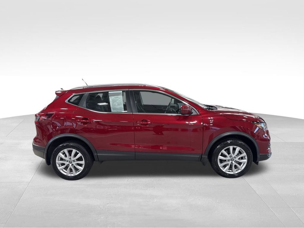 Used 2022 Nissan Rogue Sport SV image 6