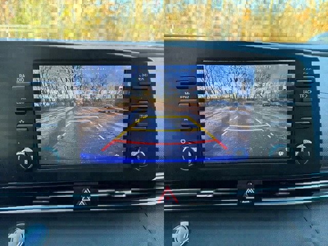 Certified 2023 Hyundai Elantra SEL image 24