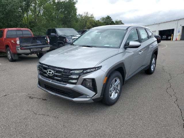 New 2026 Hyundai Tucson SE FWD image 2