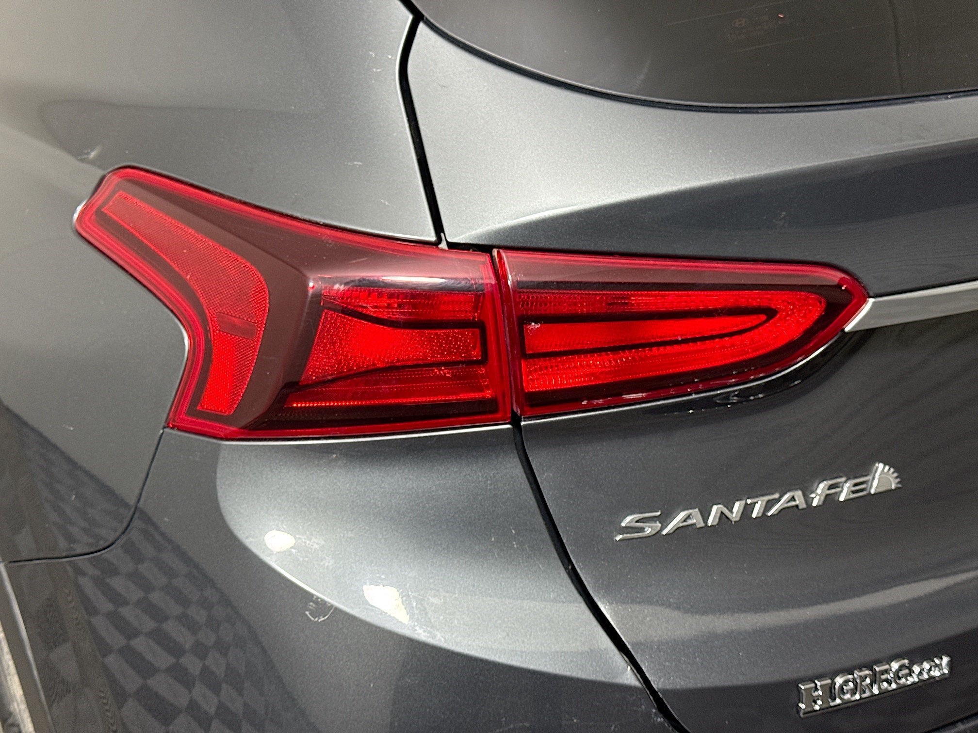 Used 2020 Hyundai Santa Fe SE FWD image 35