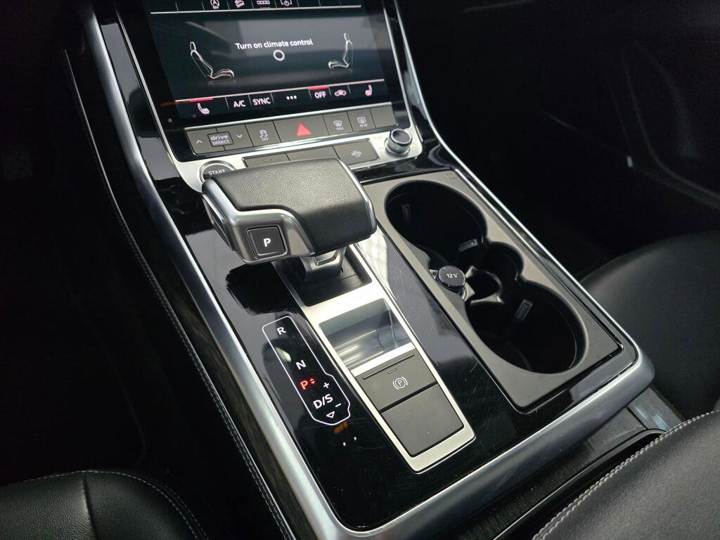 Used 2025 Audi Q7 3.0T Premium Plus image 37
