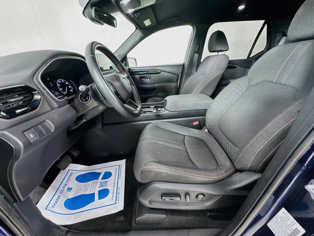 Used 2023 Honda Pilot Sport image 25